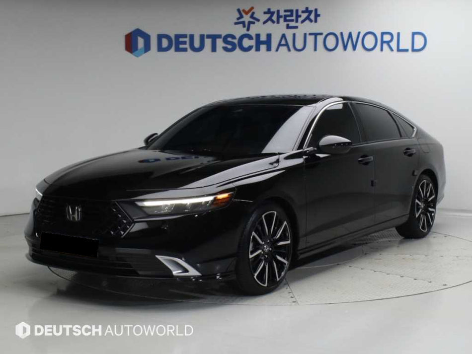Honda Accord — photo 01