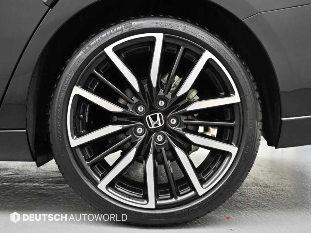 Honda Accord — photo 05