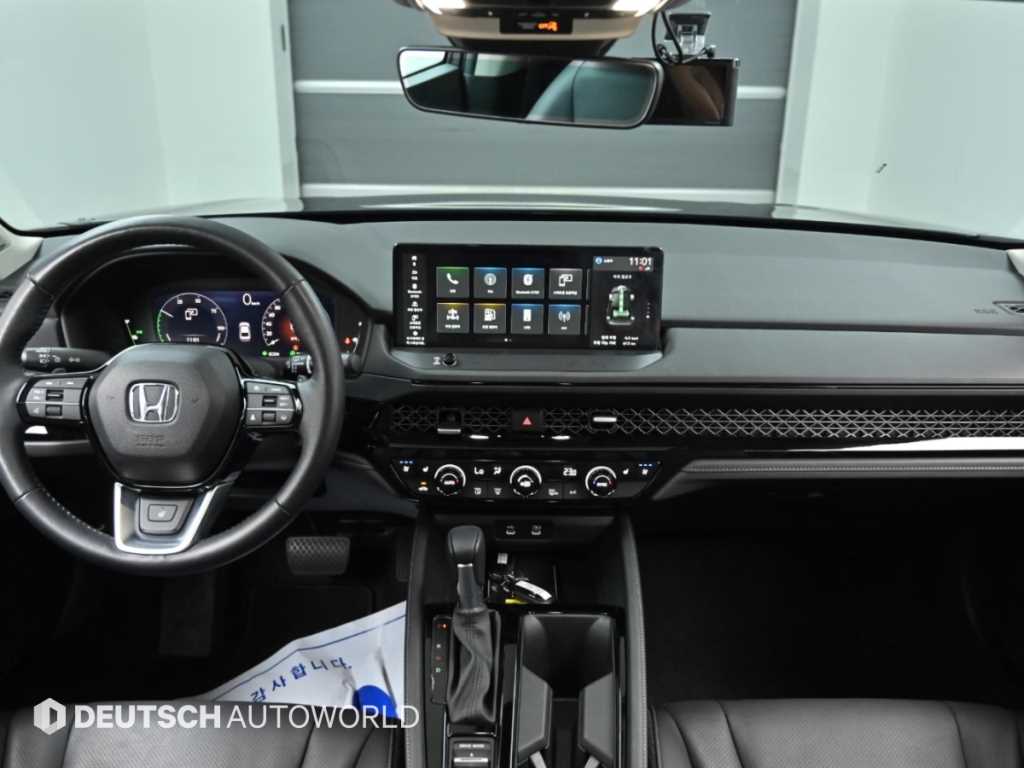Honda Accord — photo 07