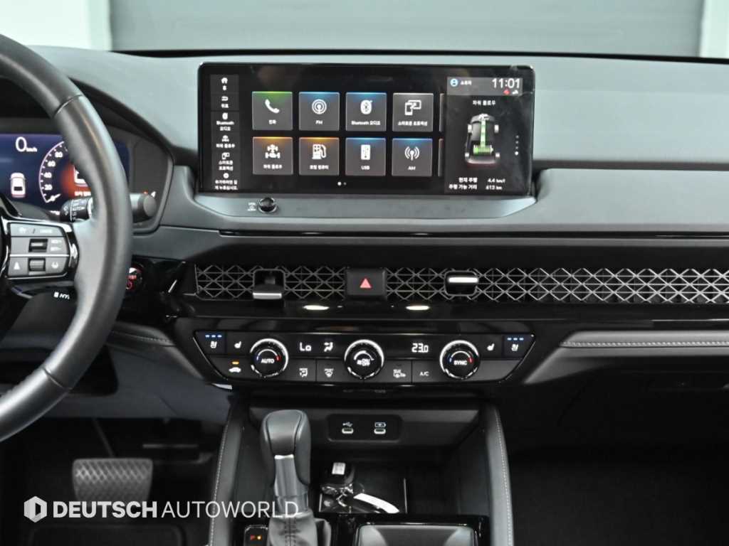 Honda Accord — photo 14