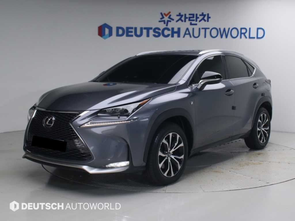 Lexus NX — photo 01