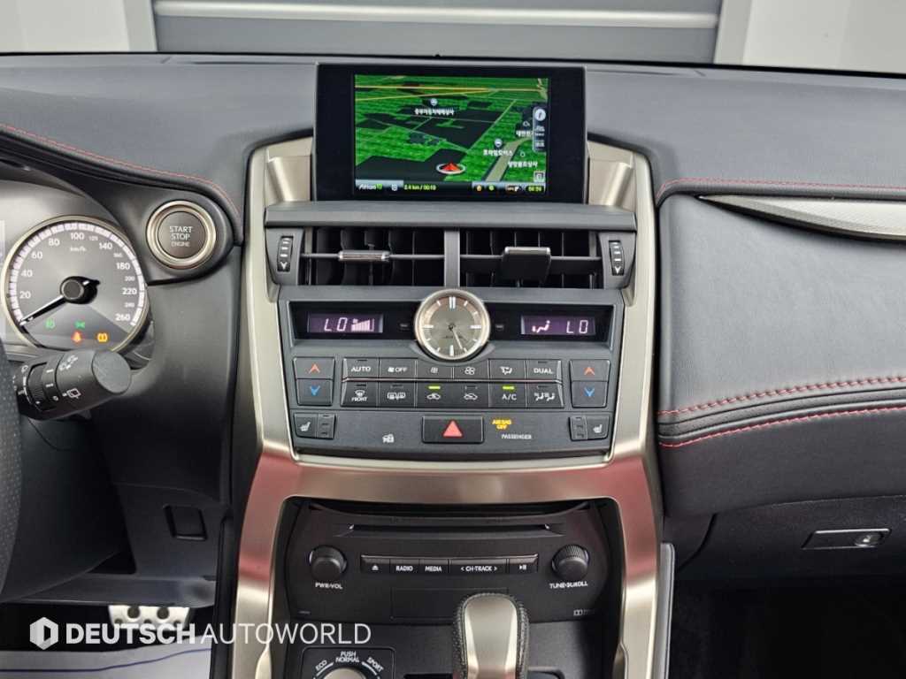Lexus NX — photo 14