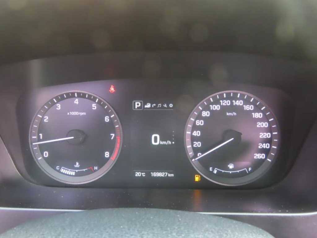 Hyundai Sonata — photo 09