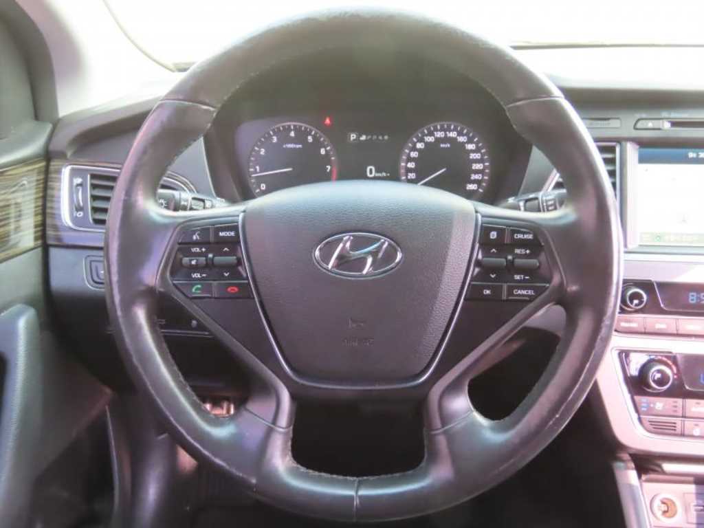Hyundai Sonata — photo 10