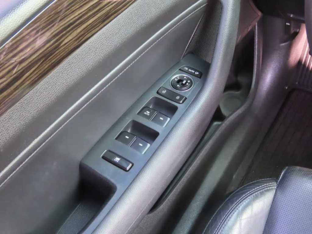 Hyundai Sonata — photo 13