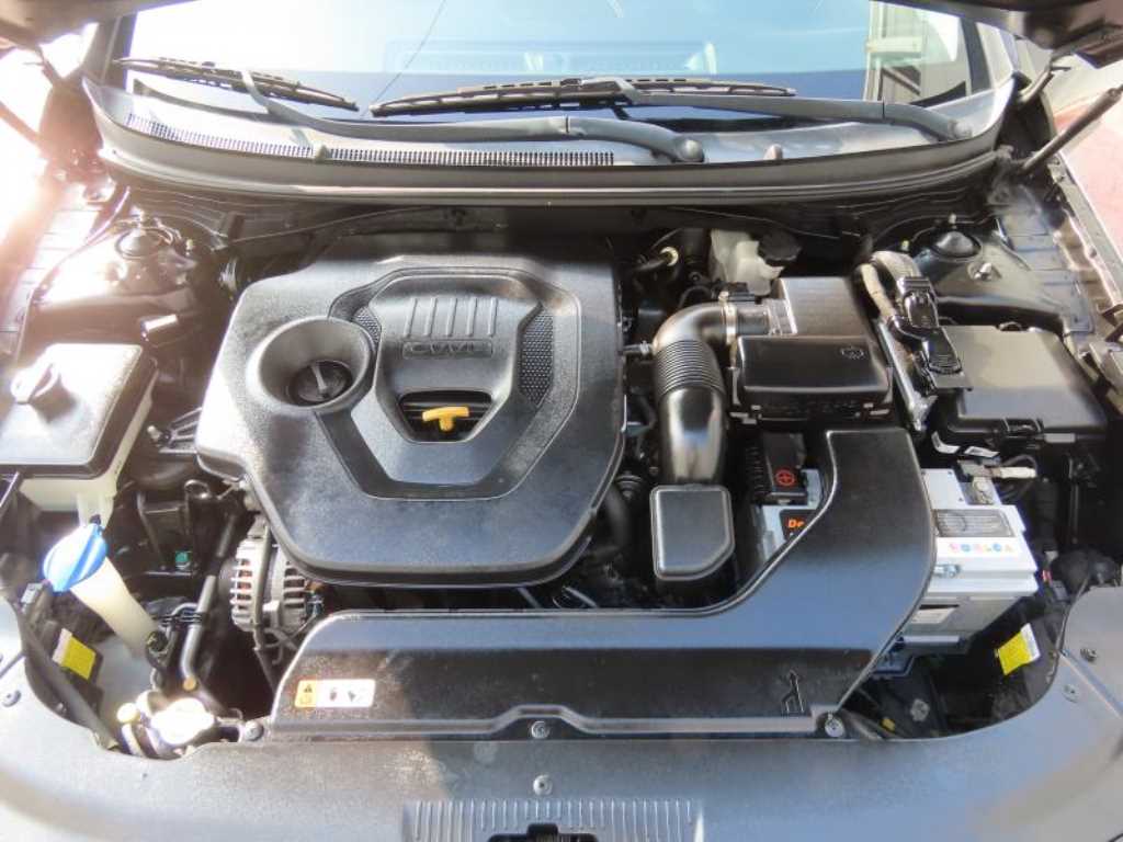 Hyundai Sonata — photo 19