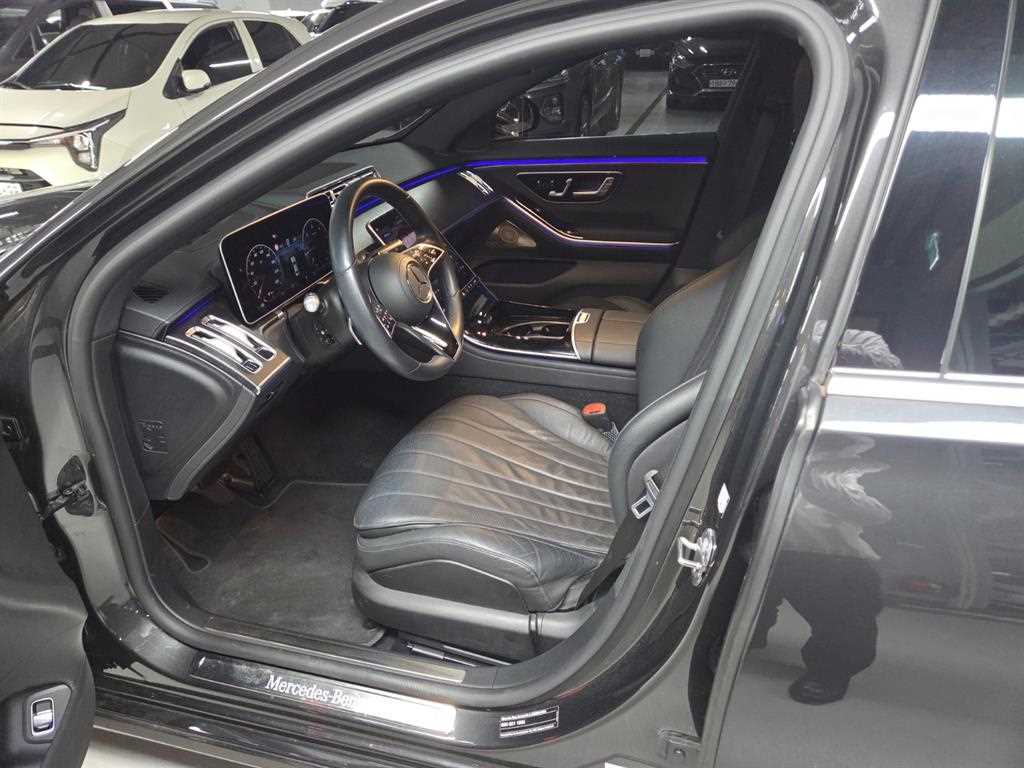Mercedes-Benz S-Class — photo 08