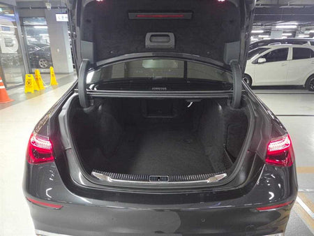 Mercedes-Benz S-Class — photo 17
