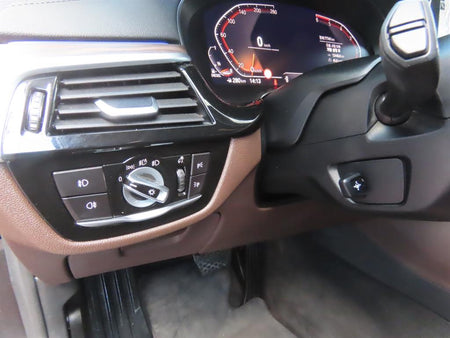 BMW 5-Series — photo 14