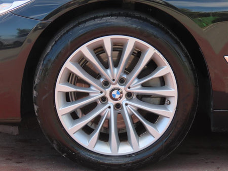 BMW 5-Series — photo 20