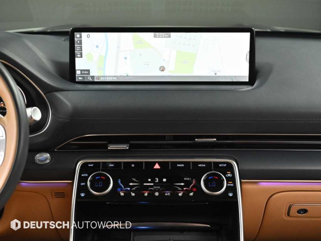 Genesis GV80 — photo 14