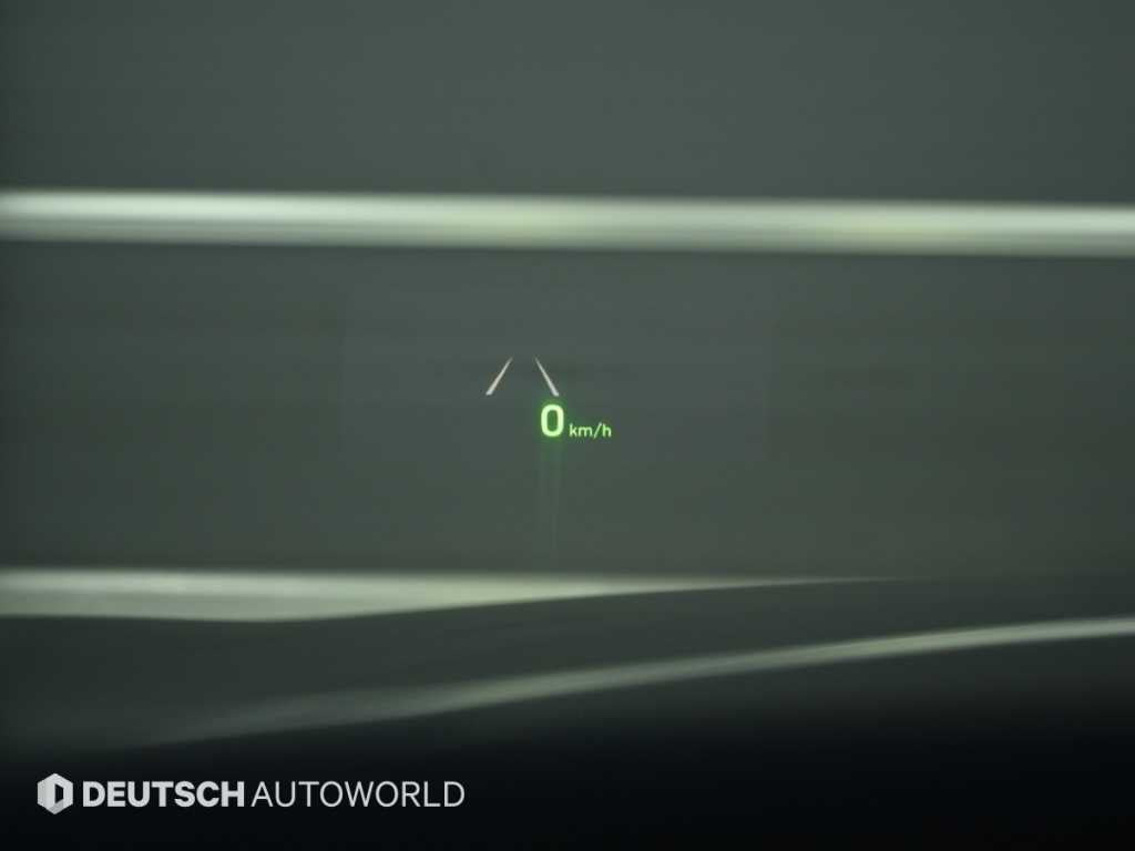 Genesis EQ900 — photo 17