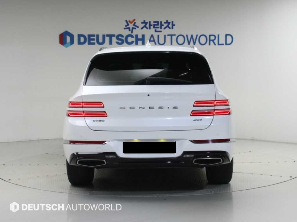 Genesis GV80 — photo 04
