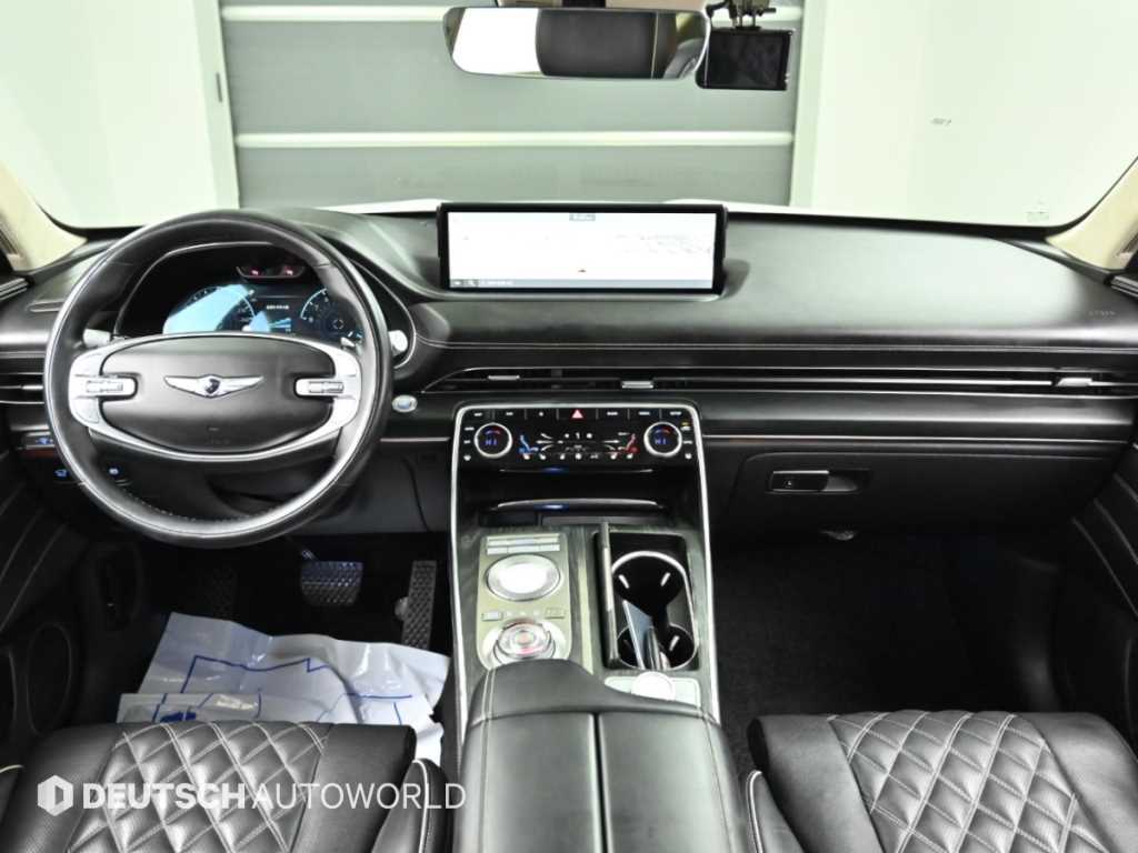 Genesis GV80 — photo 07