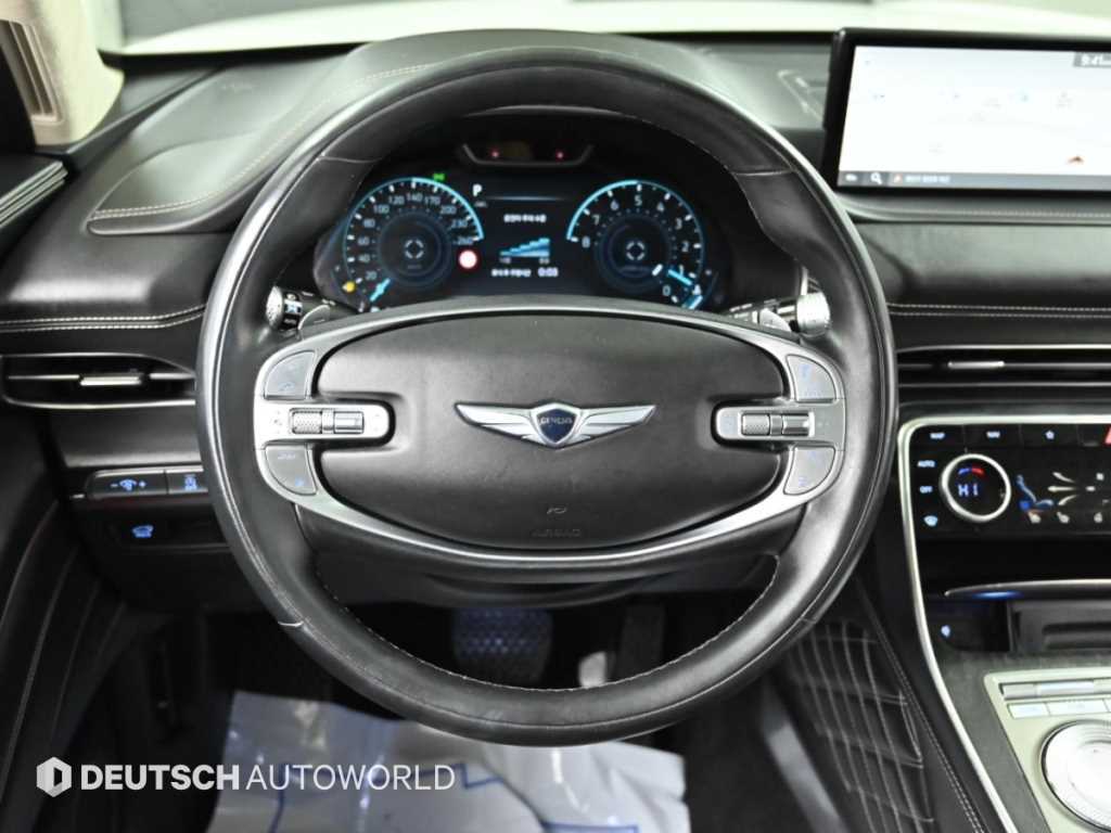 Genesis GV80 — photo 13