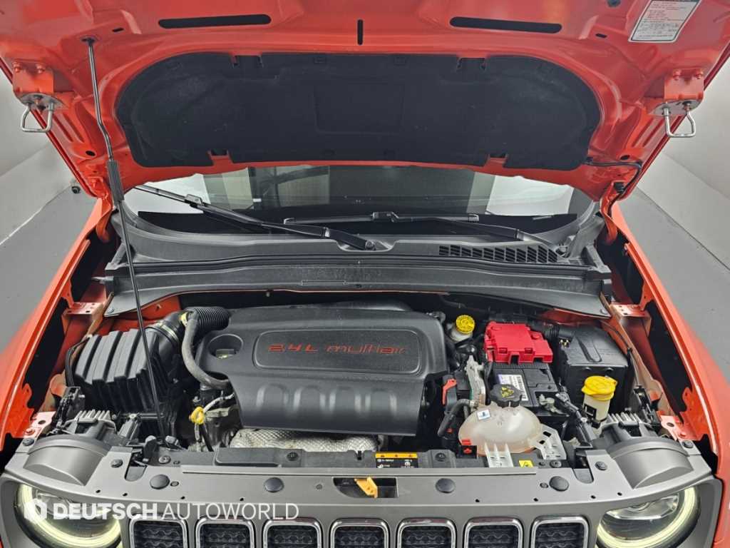 Jeep Renegade — photo 06