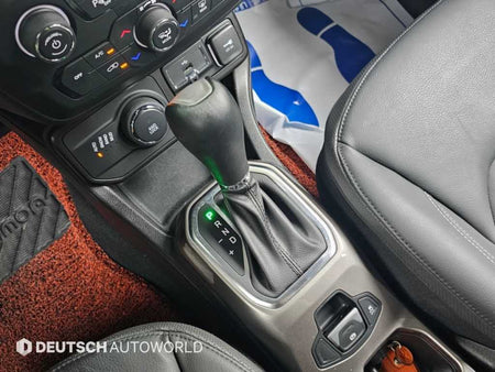 Jeep Renegade — photo 09