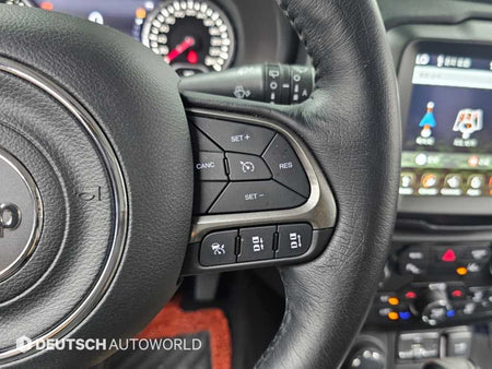Jeep Renegade — photo 16