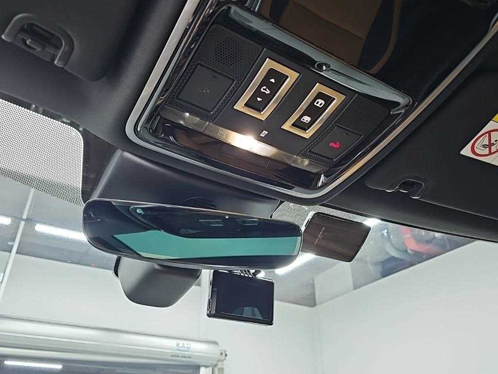 Land Rover Range Rover Sport — photo 18