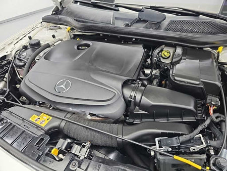 Mercedes-Benz GLA-Class — photo 05