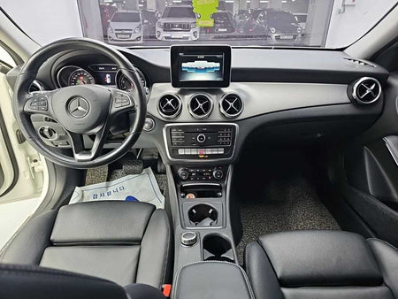 Mercedes-Benz GLA-Class — photo 07