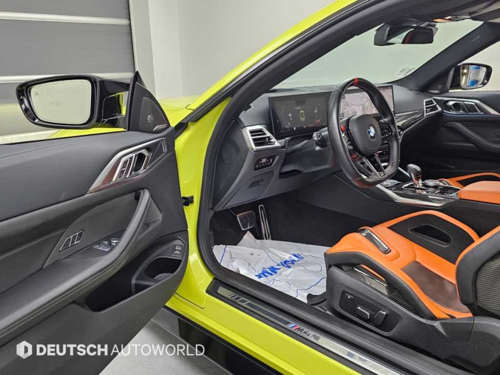 BMW M4 — photo 11