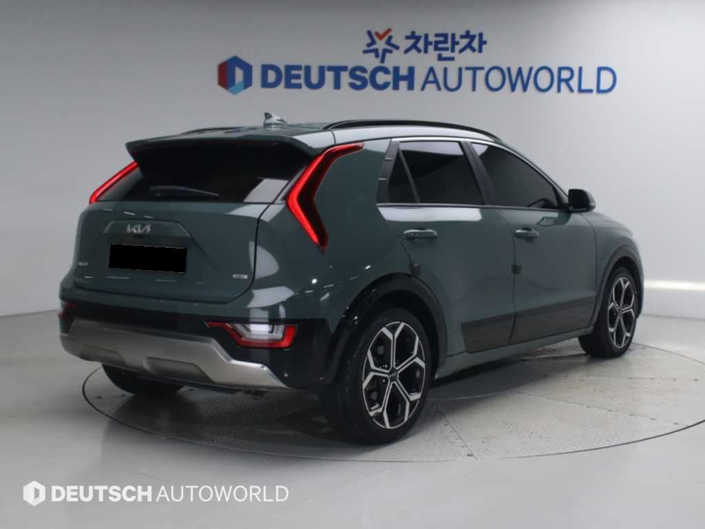 Kia Niro — photo 02