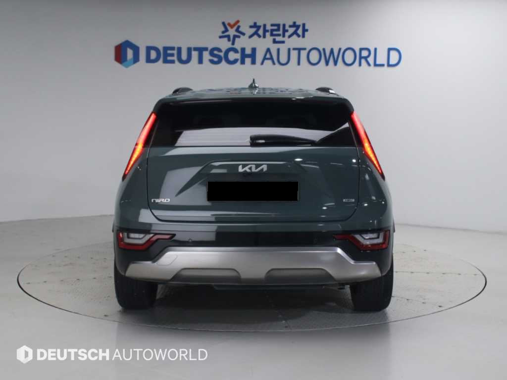 Kia Niro — photo 04
