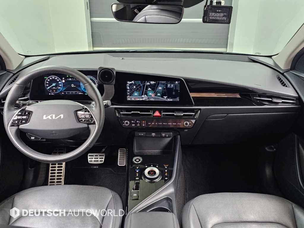 Kia Niro — photo 07