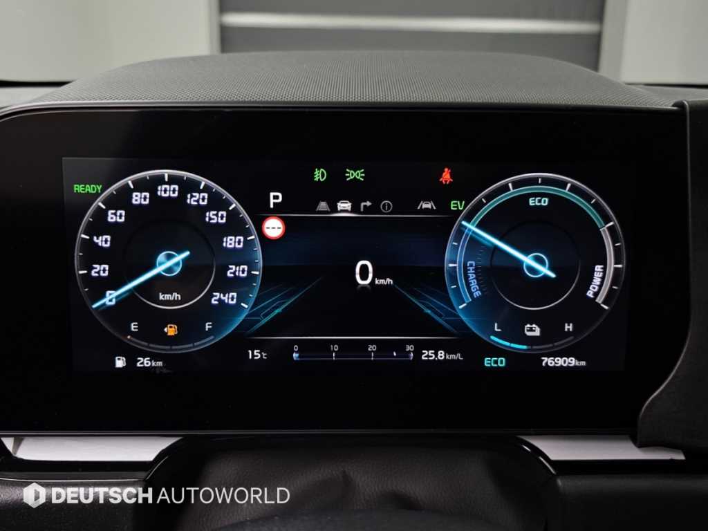 Kia Niro — photo 08
