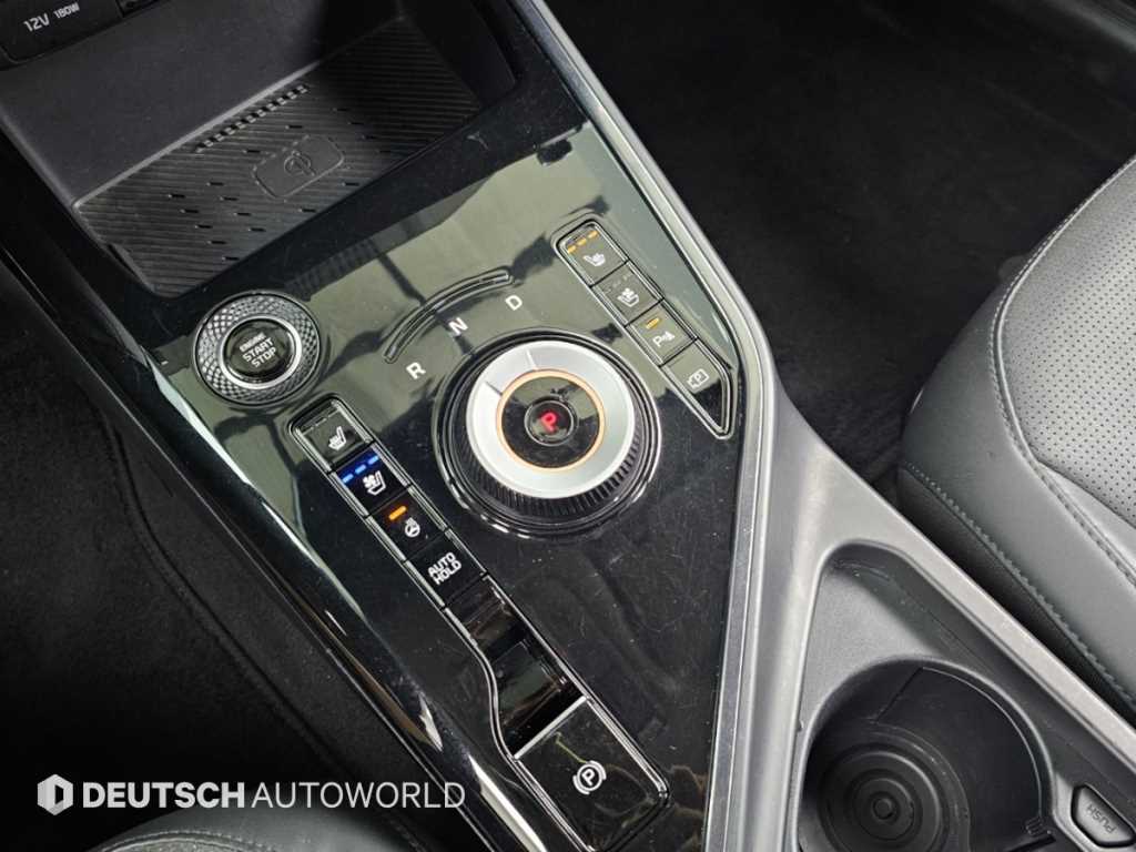 Kia Niro — photo 09