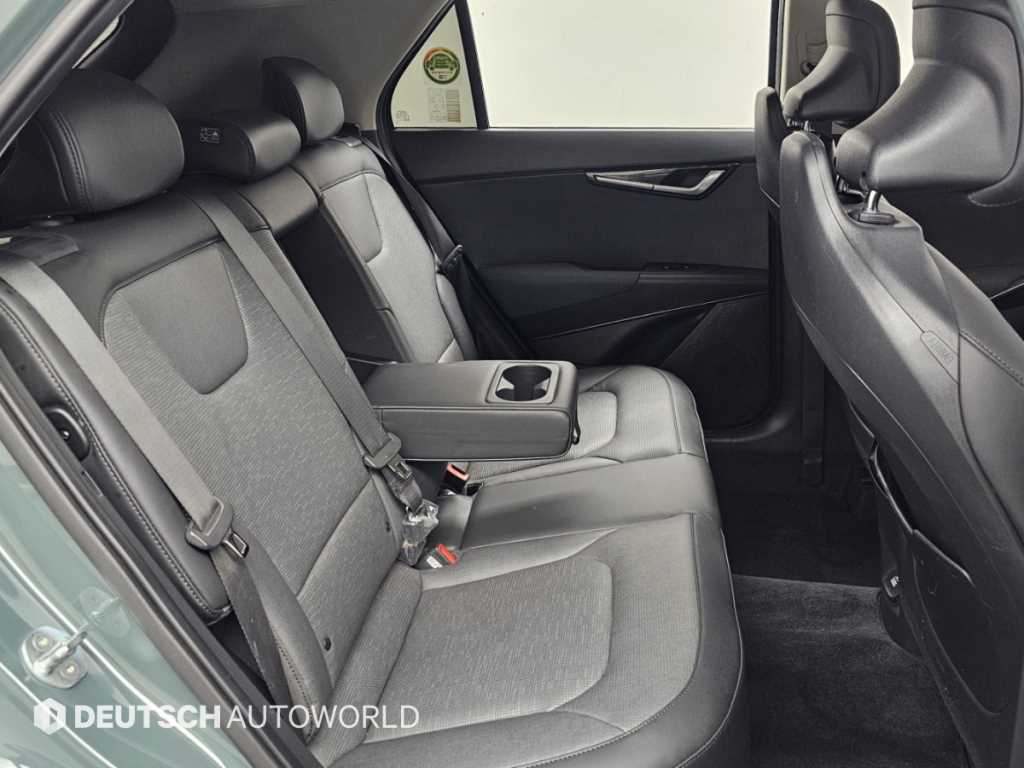 Kia Niro — photo 12