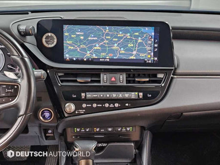 Lexus ES — photo 14