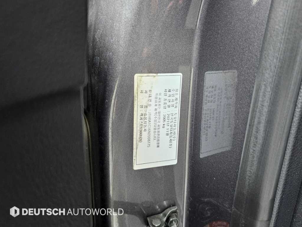 Lexus ES — photo 20