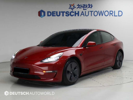Tesla Model 3 — photo 01