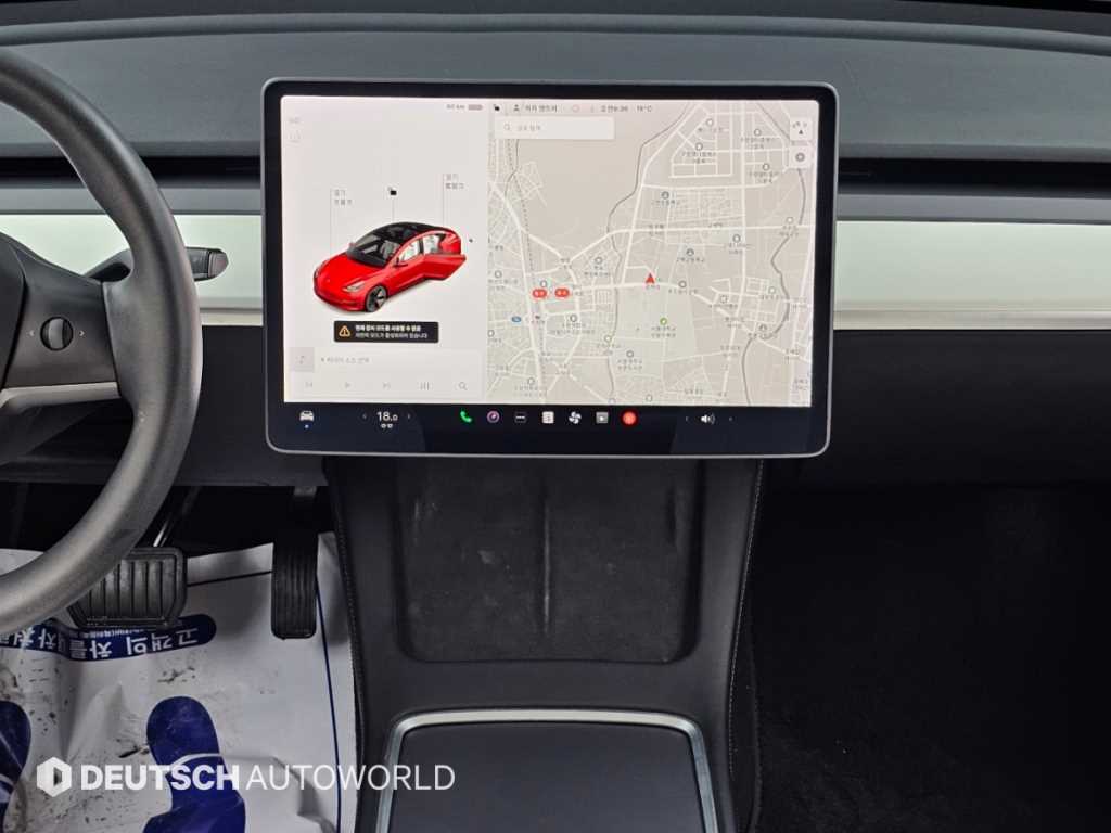 Tesla Model 3 — photo 14