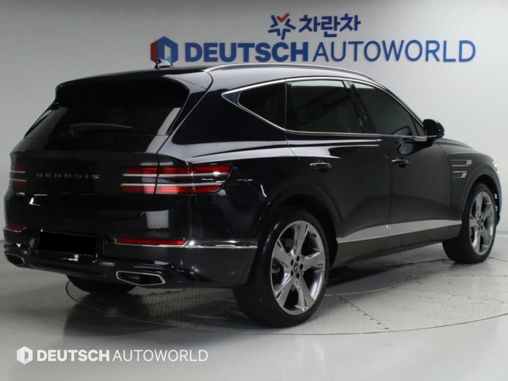 Genesis GV80 — photo 02
