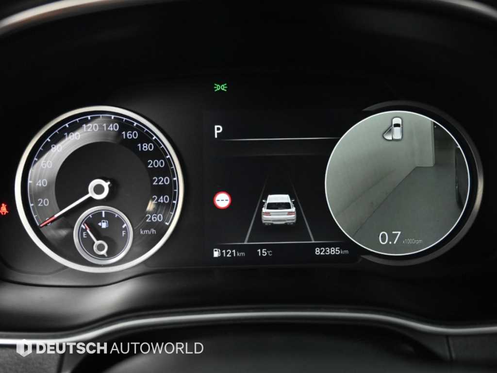 Genesis GV80 — photo 08