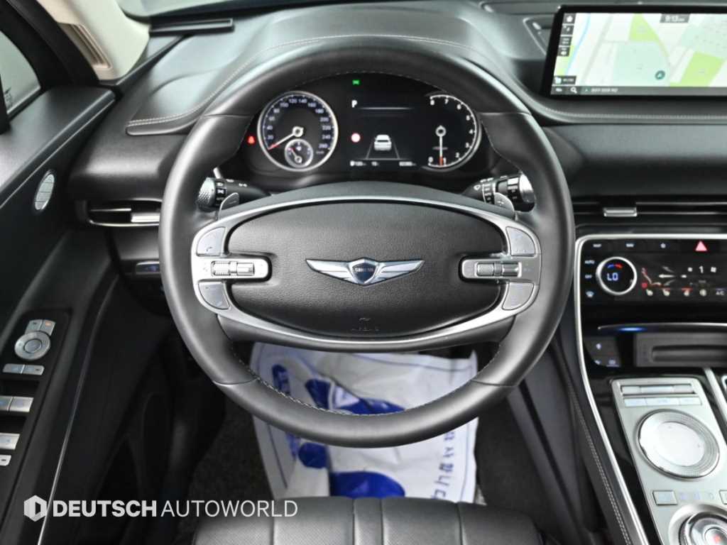 Genesis GV80 — photo 13