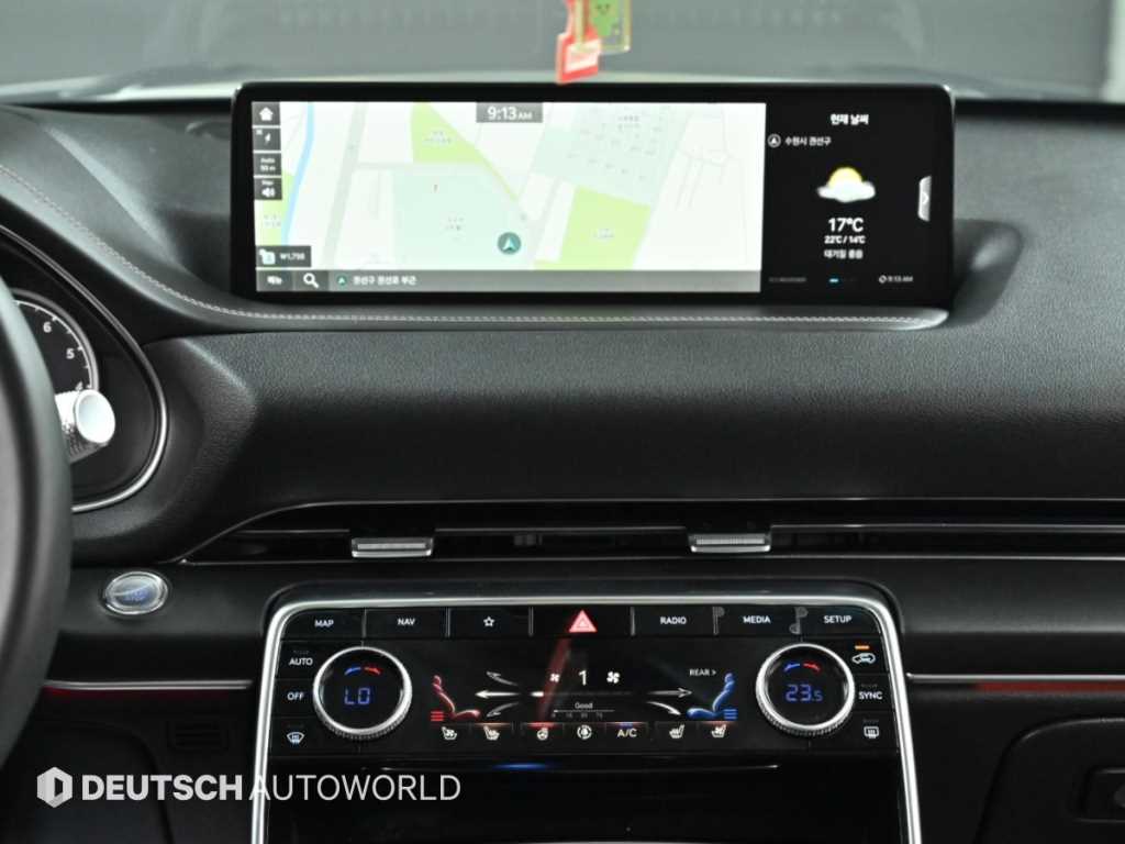 Genesis GV80 — photo 14