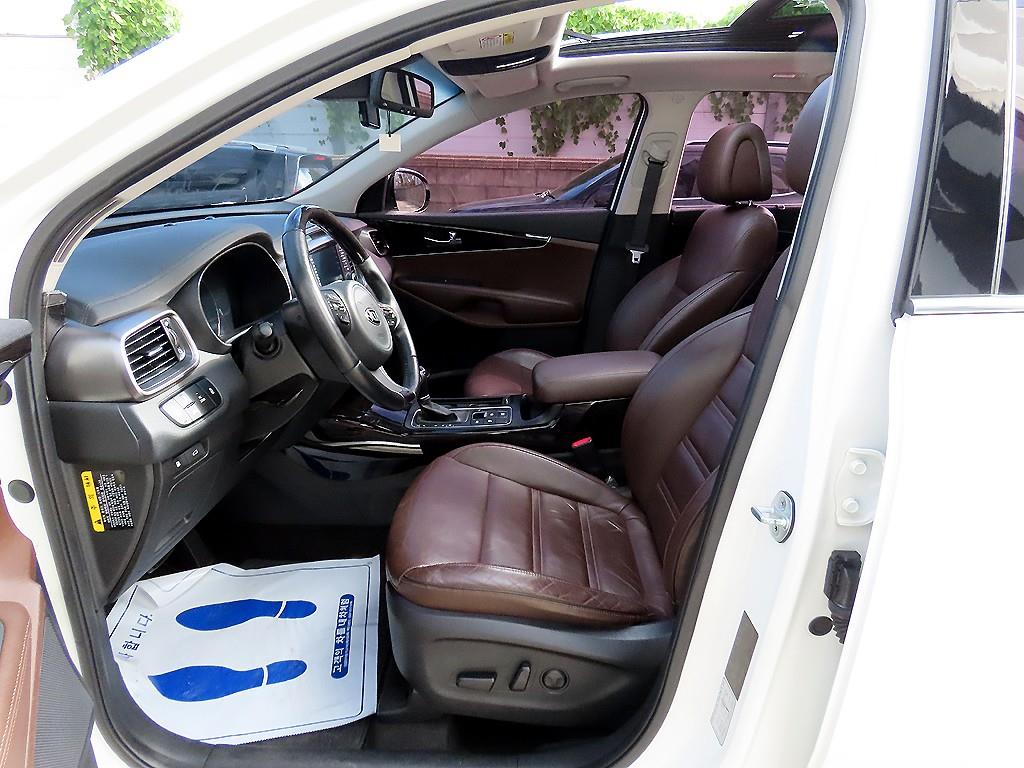 Kia Sorento — photo 05