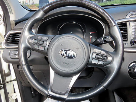 Kia Sorento — photo 08