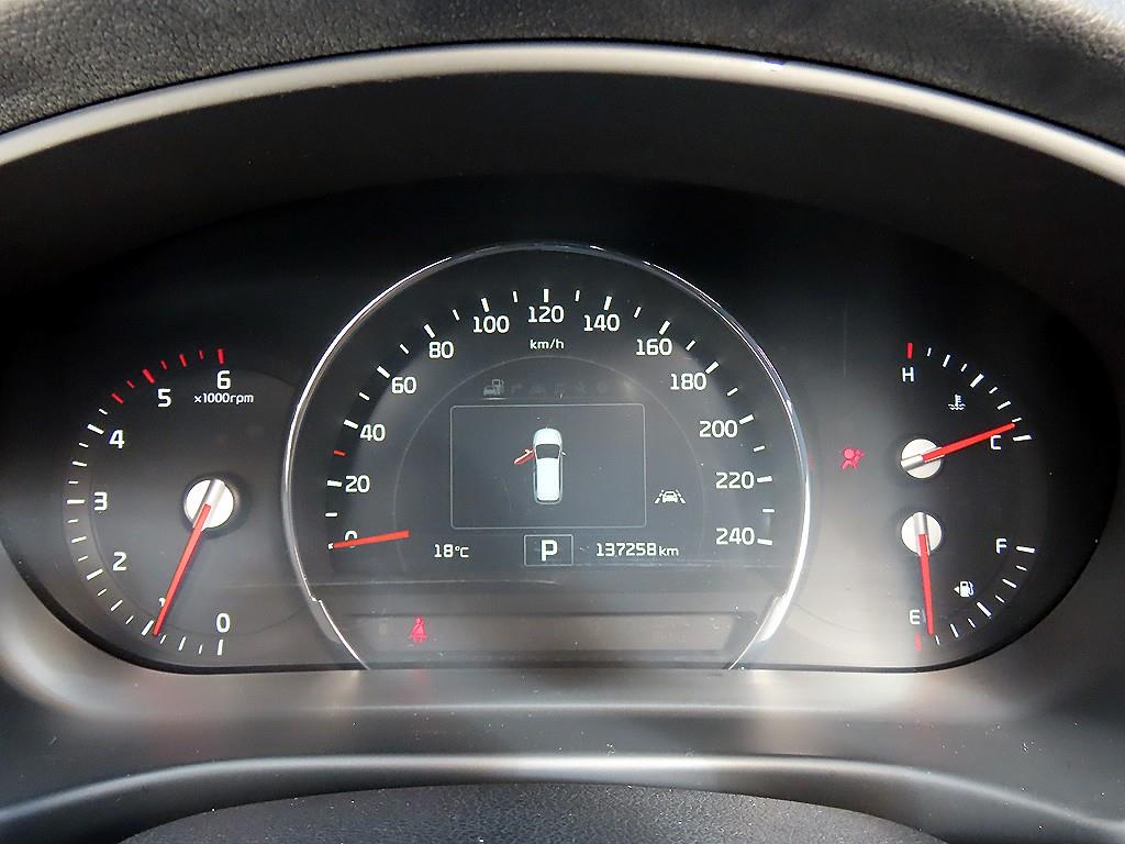 Kia Sorento — photo 10