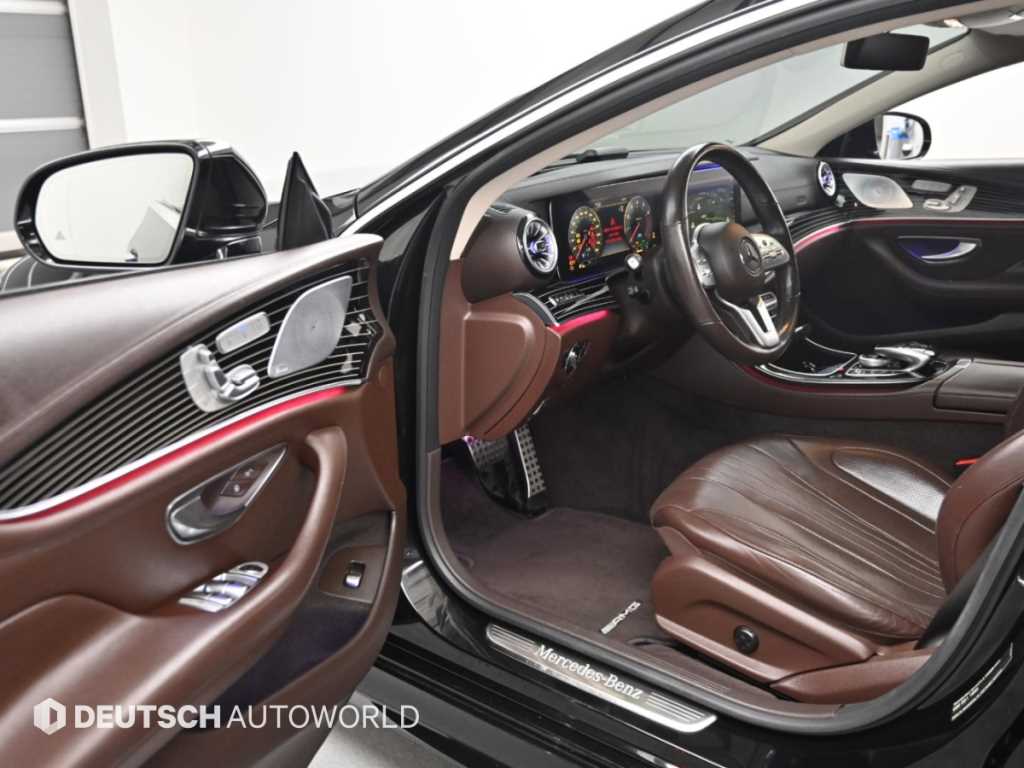 Mercedes-Benz CLS-Class — photo 11