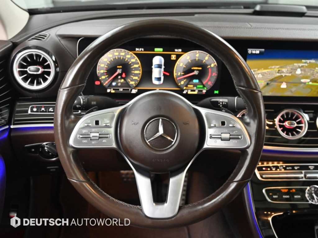 Mercedes-Benz CLS-Class — photo 13