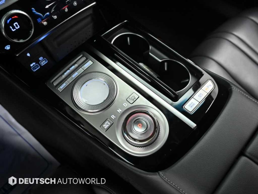 Genesis G80 — photo 09