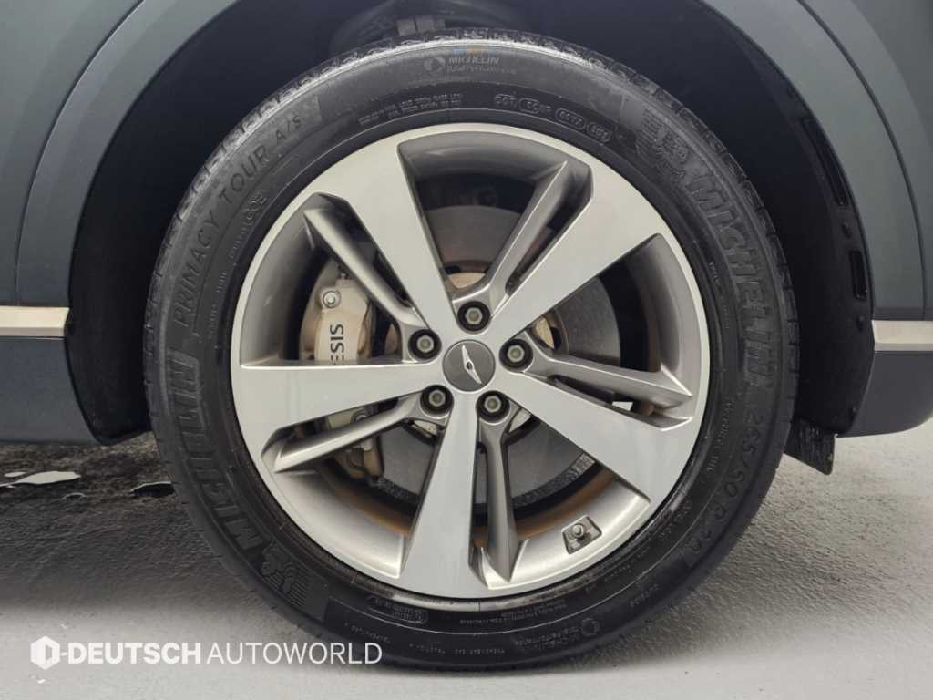 Genesis GV80 — photo 05