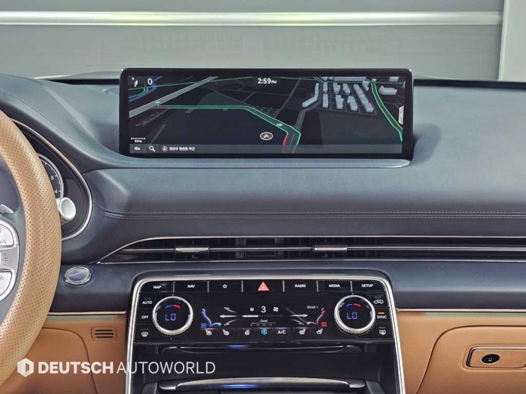 Genesis GV80 — photo 14
