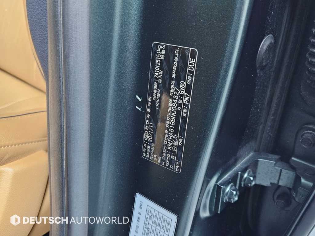 Genesis GV80 — photo 20