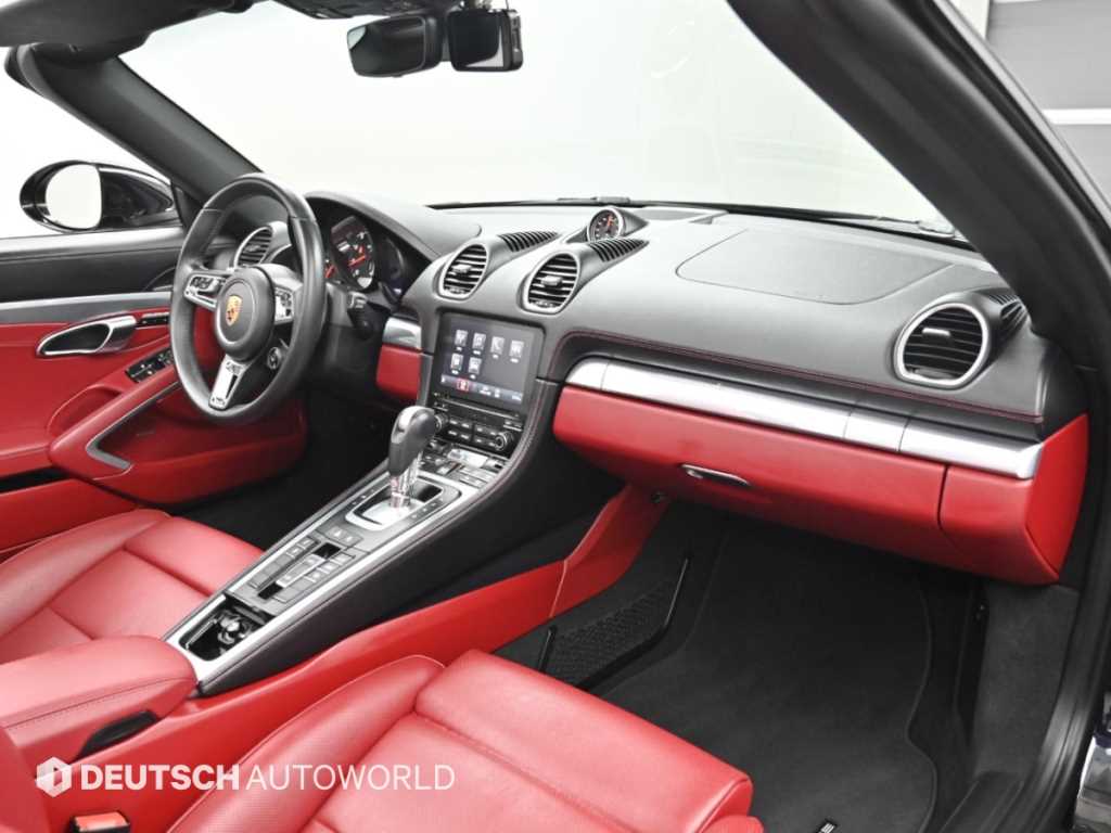 Porsche 718 — photo 07